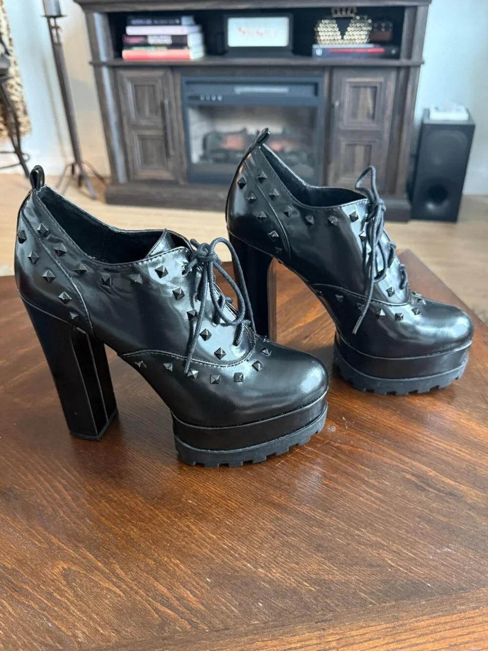 JESSICA SIMPSON | Imina Black Leather Studded Platform Oxford Booties 9M | RARE